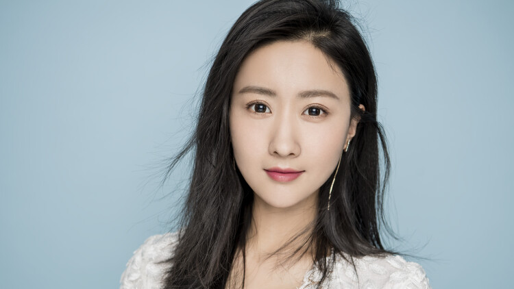 经常请吃饭的理事大人