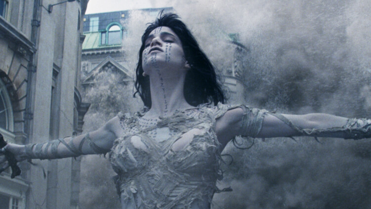 假期股市休市影响：短期市场波动如何应对