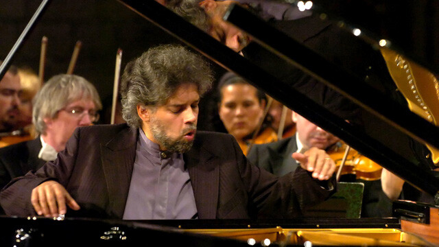 偶像沙龙你话真多：舞台背后的辛酸与坚持