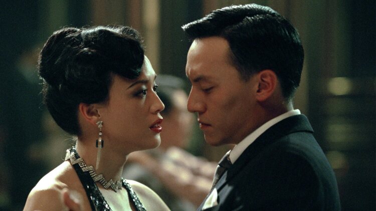 穿越成保洁我和CEO赢麻了