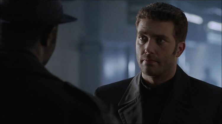 换脸·身份与自我冲突