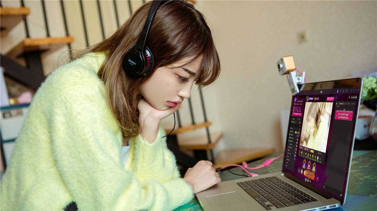 女大学生宿舍
