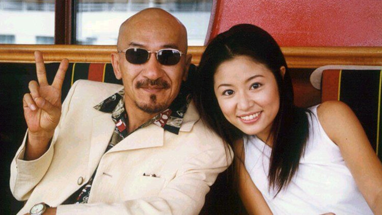 千雪一笑百媚生