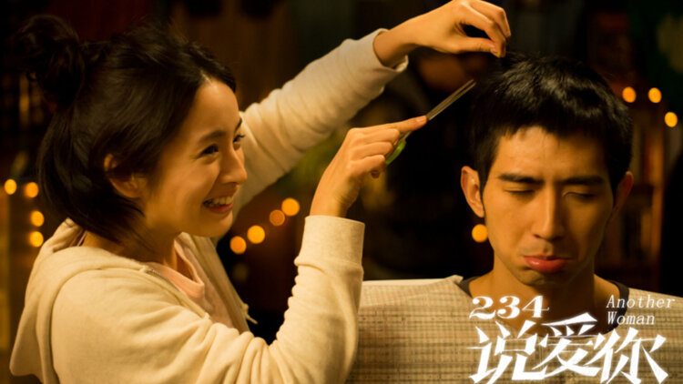 我自盛开——孤独中绽放的坚韧花朵