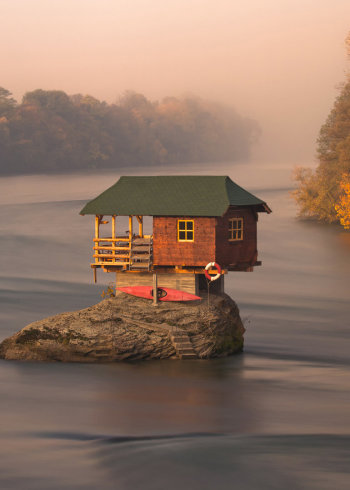 不可思议的梦幻奇屋封面图