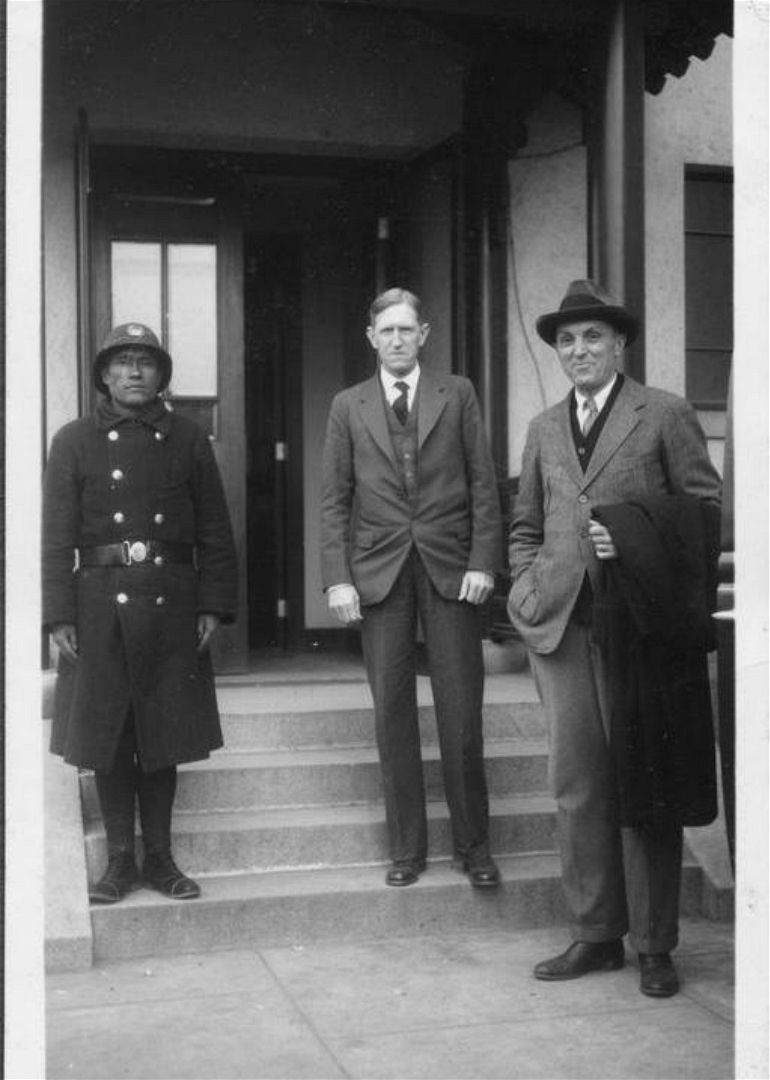 约翰拉贝-南京大屠杀中的德国人封面图