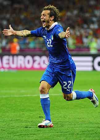 《绿茵在线》雷内亮相广州恒大新赛季首训