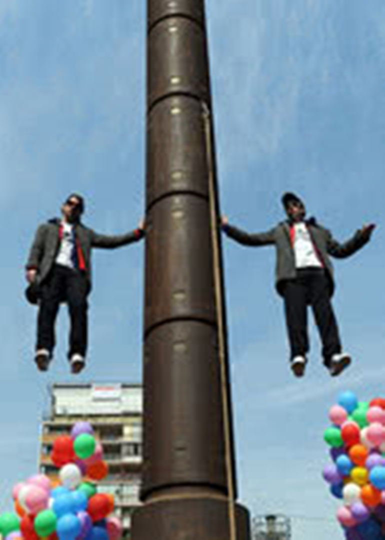 街头魔术封面图