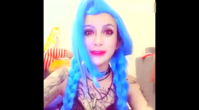 真人版平胸萝莉金克丝~免费观看