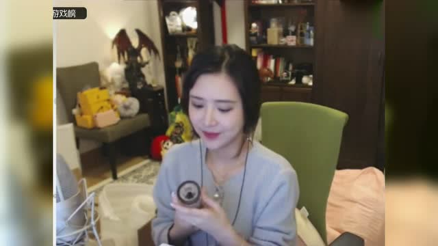 绝地求生：陈一发儿生日，粉丝送了一个奇怪的东西，有人知道嘛？免费观看