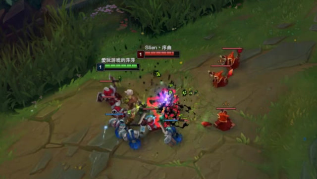 同样是锐雯，差距也太大了免费观看