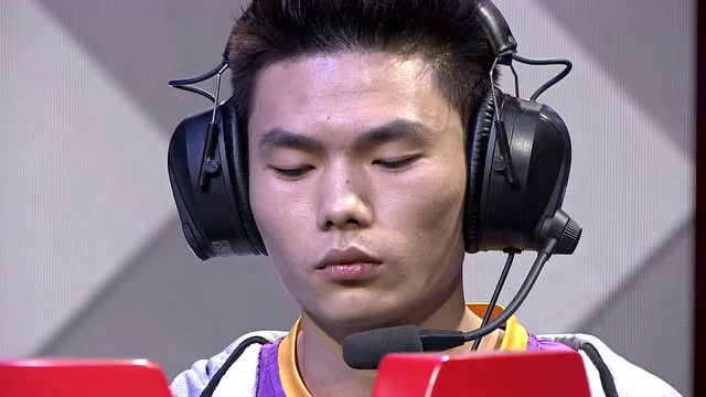 CRL2018秋季赛 W9 NOVA.Lciop VS SNAKE.Ye免费观看