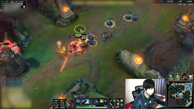 主播818：奥贝罗明知对手艾克有大 还是头铁去送免费观看