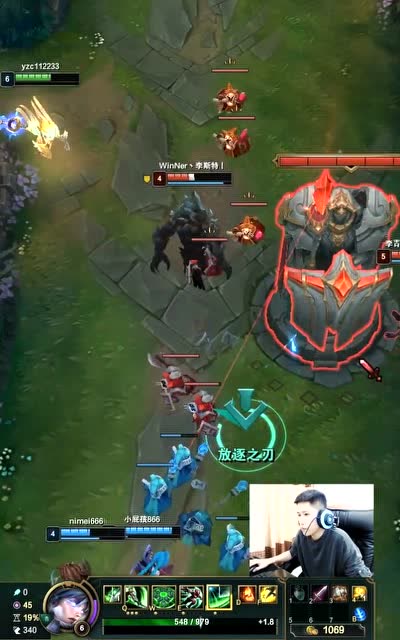 英雄联盟：玩锐雯的大佬心中只有一个字，帅免费观看