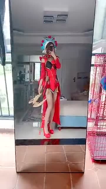 敌方虞姬正在进攻，大家请注意免费观看