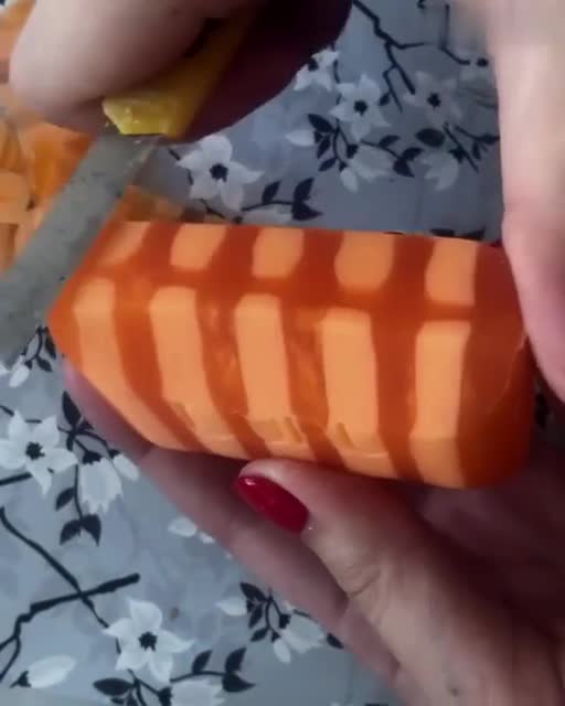 马赛克刮多了烦,就这样简单的软皂刮一刮也挺好的!