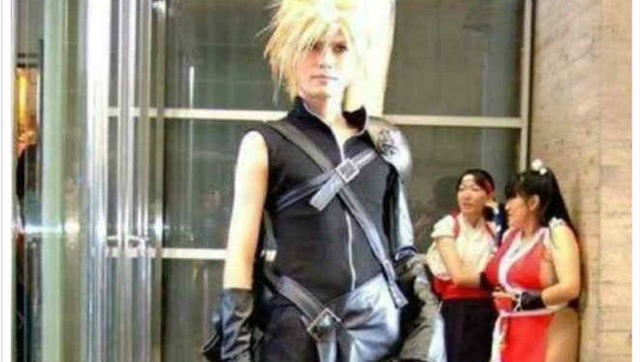 王者荣耀：最辣眼睛的英雄COS，这个不知火舞看得我眼睛痛免费观看