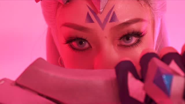 TGC2019《王者荣耀》七月露娜COS秀免费观看