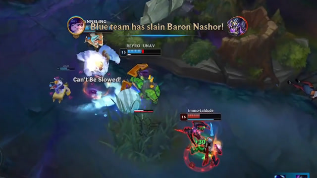 联盟快递员：摇头走a都落伍了？韦鲁斯鬼畜平移走a豪取五杀免费观看