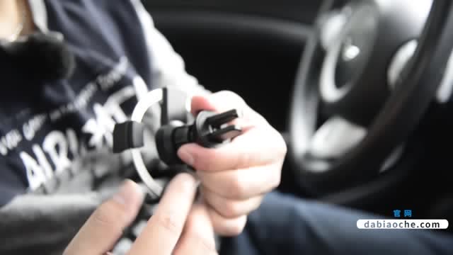 好用、顏值高的質感圓形手機支架來了