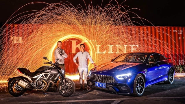 《踢車幫》車文字T:二輪會四門,AMG的舊愛新歡
