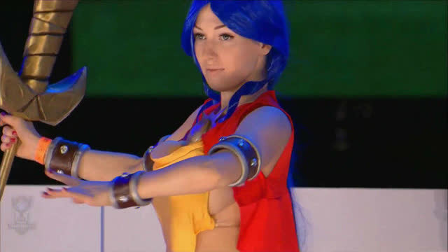 英雄联盟游戏人物真人秀免费观看