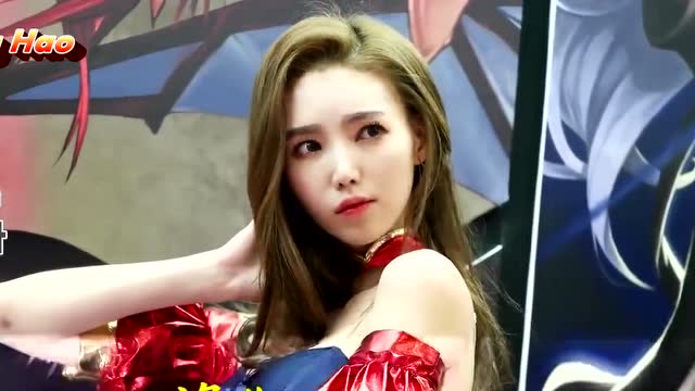 美女向我一笑，脸一下就红了免费观看