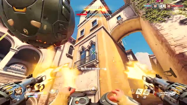 守望先锋新英雄破坏球实战测试：这个像保龄球的小可爱很凶啊！免费观看