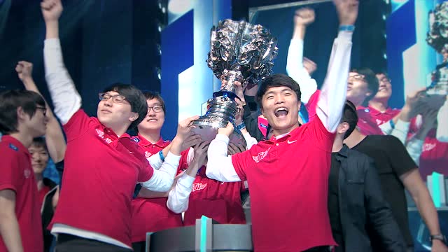 历届全球总决赛冠军时刻回顾免费观看