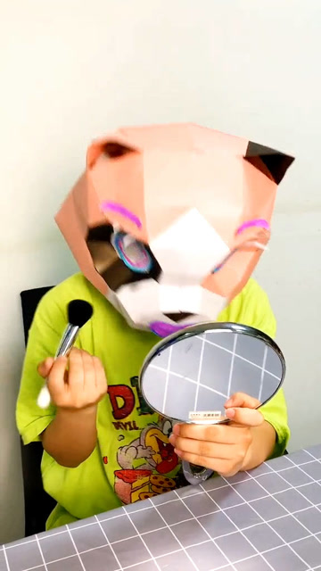 你的闺蜜，如果这样给你化妆，你会不会和他绝交免费观看