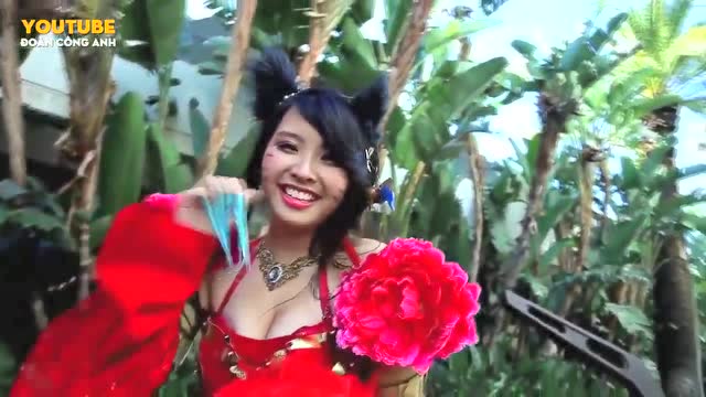 越南最大动漫展 美女云集免费观看