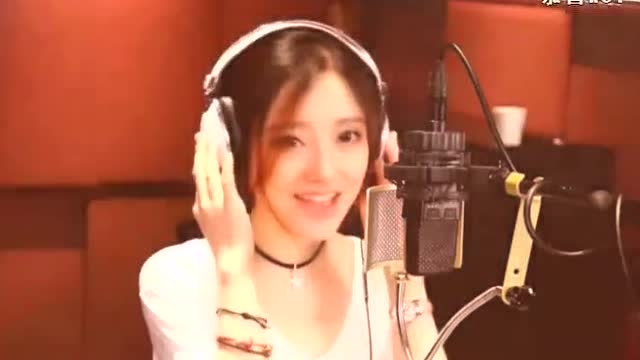 直播界众女神合唱《最初的梦想》，为WE打气 弹幕燃爆了！免费观看