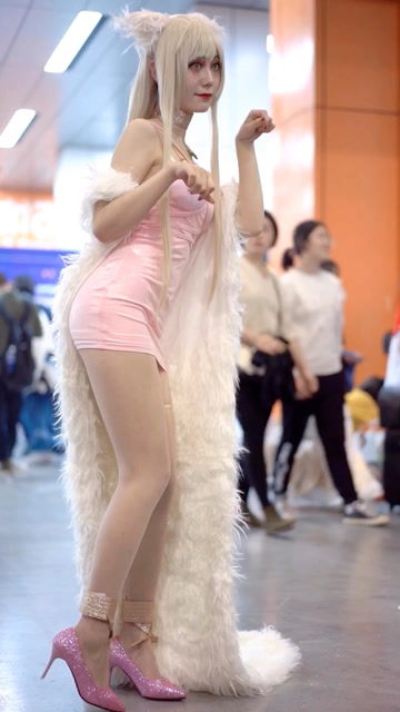 美艳动人的阿狸小姐姐免费观看