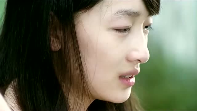 倾城之恋中,周冬雨演技走心,眼里嘴角都是戏