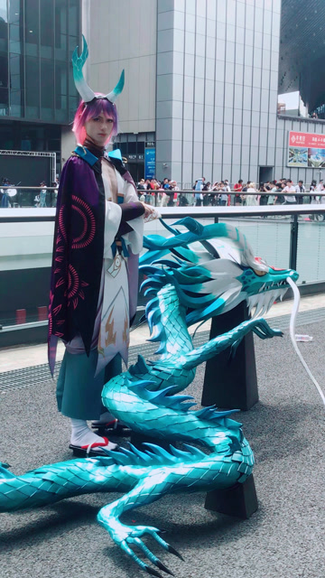 这个道具是我这辈子都买不起的。免费观看