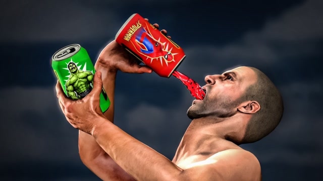 吃鸡小队喝了空投饮料，变身漫威英雄大战哥斯拉，却不知还有时间限制？免费观看