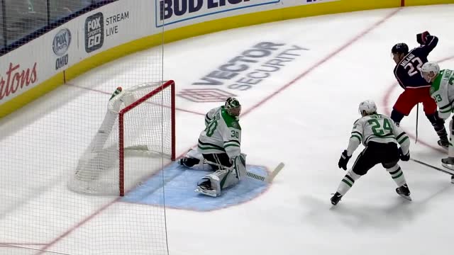NHL第3周十佳球:帕斯特尼亞克惹不起 麥克戴維太瘋狂!