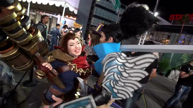 英雄联盟千万美元打造神级COS美翻了免费观看