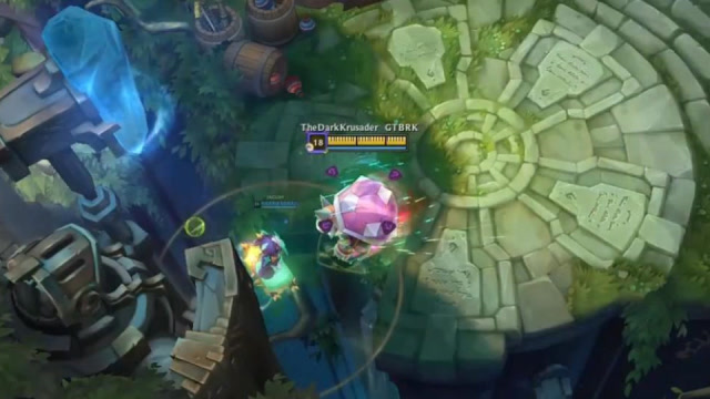 LOL猫咪：从我方泉水到对面泉水要多久？龙龟：抓住我的车身免费观看