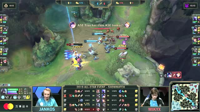 LOL全明星赛第3日 5V5表演赛 红方1-0蓝方免费观看