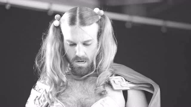 这MV有毒！胡子辣妹Ladybeard最新洗脑MV来了！免费观看