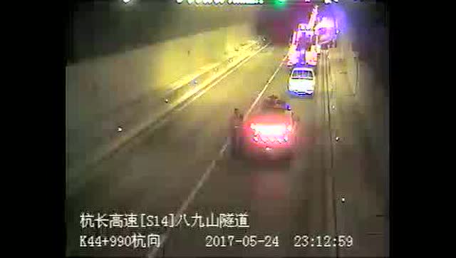 事故·吊車施救 (206播放)
