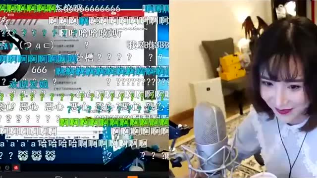 韦神献唱《童话镇》，发姐直呼好听！直播送飞机！免费观看