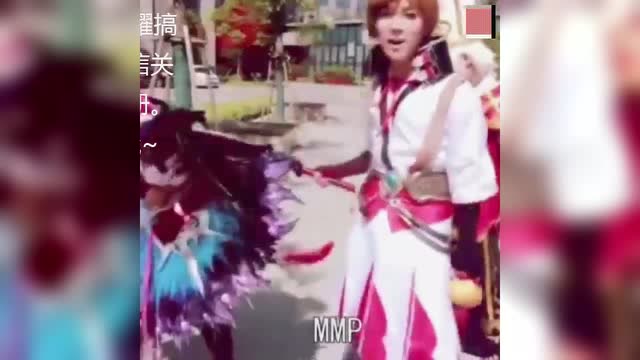 王者荣耀真人版COS李白唱神曲：赛季赛季悄悄过去全是大坑！免费观看