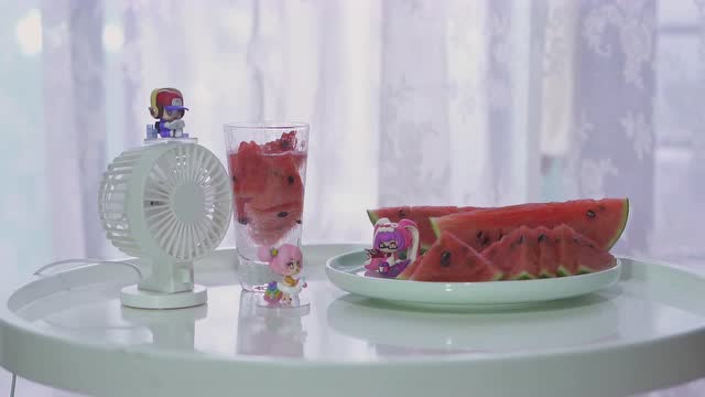 趣玩一夏，迷你手办首发免费观看