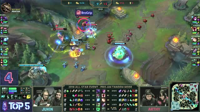 12月8日TOP5：Rookie阿卡丽刺客之道行云流水免费观看