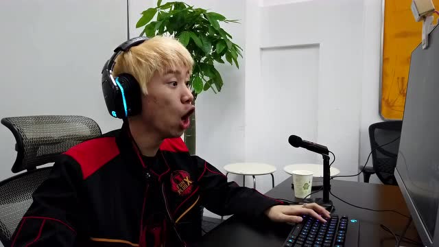 Doinb试玩新英雄解脱者塞拉斯集锦免费观看