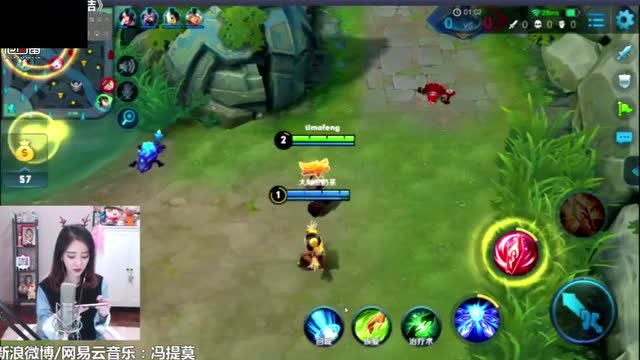 冯提莫玩王者荣耀开挂？打怪的时候全场都在盯着弹幕！免费观看