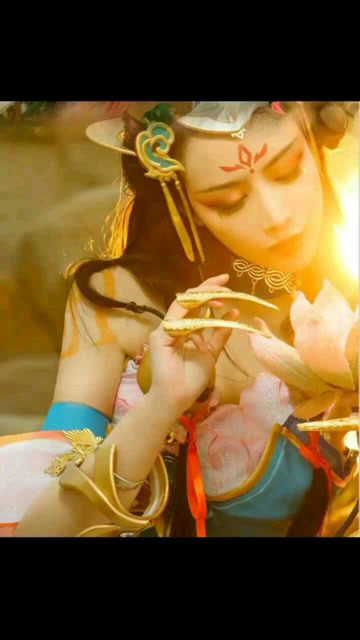 猜这cos的谁？免费观看