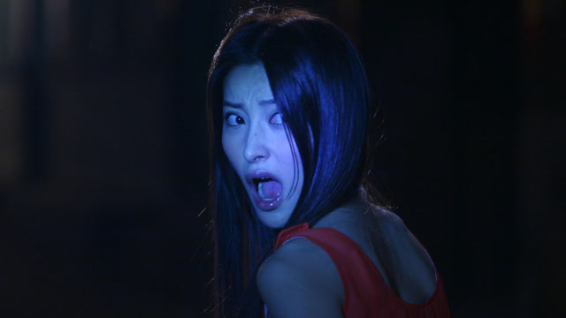 小涛电影解说:6分钟带你看完高颜值恐怖电影《床下有人》